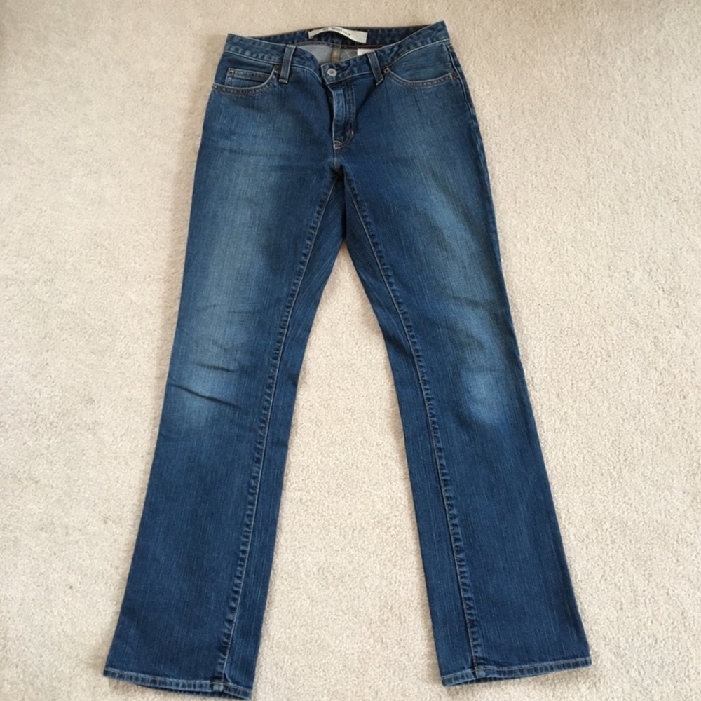 GAP Women’s Bootcut Denim Jeans – Medium/Dark Wash | Size 4
